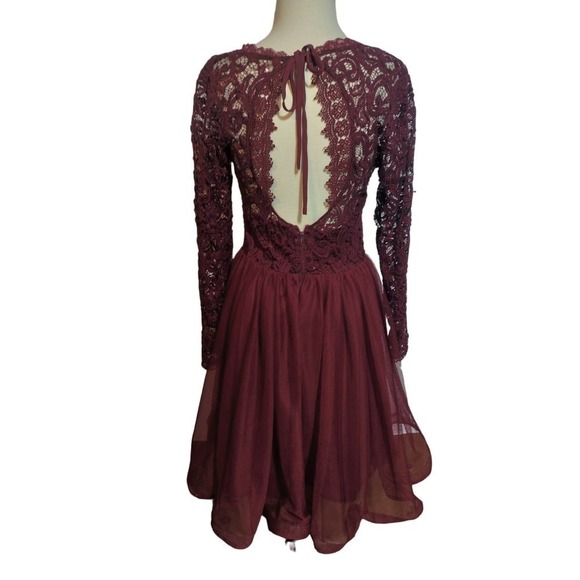 My Michelle maroon color mini dress plus size 15 - Picture 2 of 9